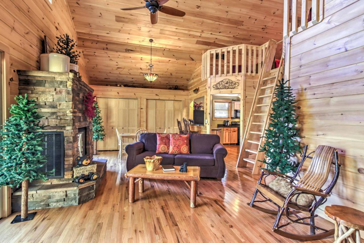 Private Sevierville Cabin With Mountain Views And Loft Ngoại thất bức ảnh